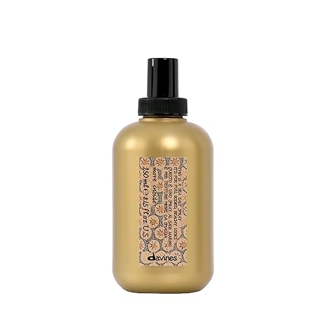 THIS IS A SEA SALT SPRAY - Beach hair spray for a tousled look